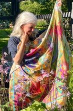 Load image into Gallery viewer, Hummingbird Joy : Shawl